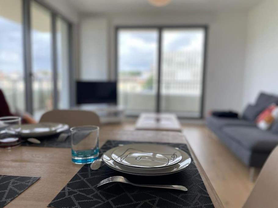 Presqu'Ile, Appartement Neuf Avec Balcon, Salle De Gym Et Parking Caen Exterior foto